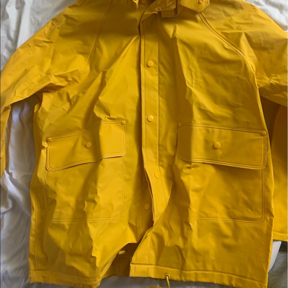 Boulder creek yellow raincoat
